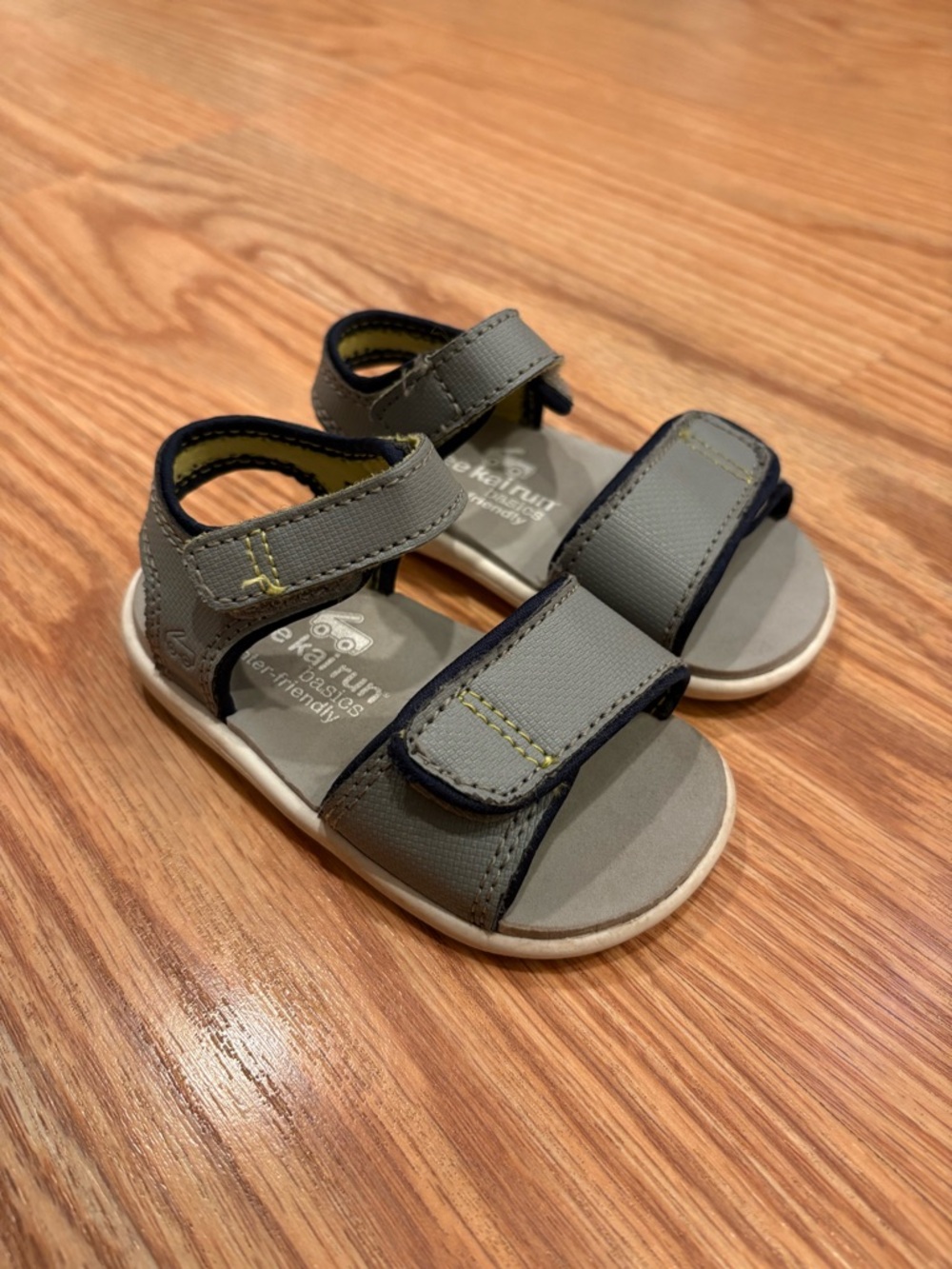 Toddler size 5 See Kai Run Basics Logan Water Friendly Velcro Sandals Gray